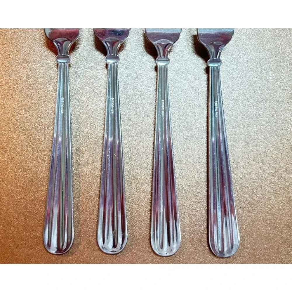 Oneida Unity Stainless Set of 4 Dinner Forks 7 3/4